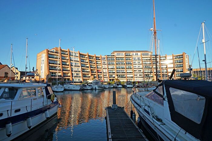 2 Bedroom Flat To Rent In Port Way, Port Solent, Portsmouth, PO6