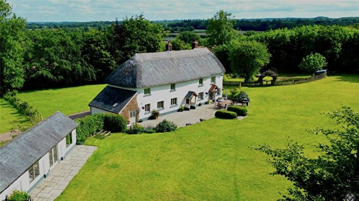 4 Bedroom Detached House For Sale In Nomansland, Tiverton, Devon, EX16