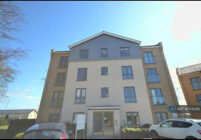 2 Bedroom Flat To Rent In Circular Road East, Colchester, CO2