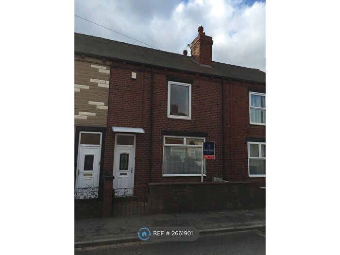 2 Bedroom Terraced House To Rent In Barleyhill Road, Garforth, Leeds, LS25