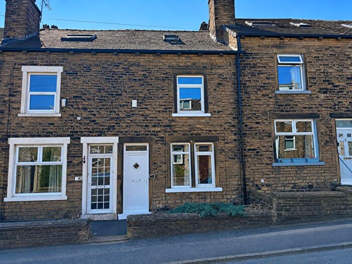 3 Bedroom Terraced House For Sale In Institute Road, Eccleshill, Bradford, BD2