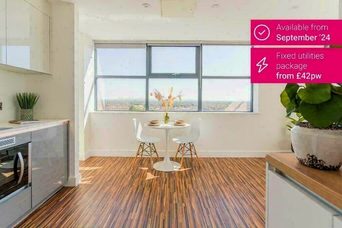 1 Bedroom Apartment To Rent In Westpoint, Chester Road, M16