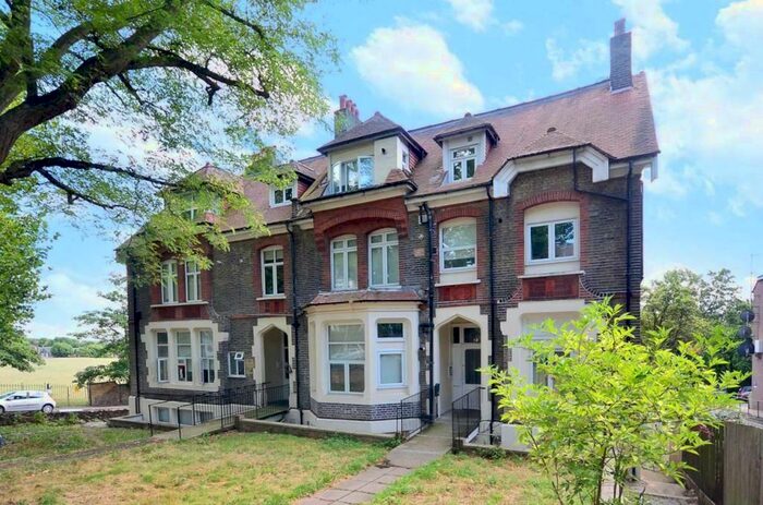 Studio To Rent In Mount View Road, Finsbury Park, N4