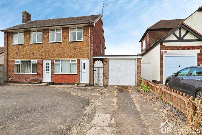 2 Bedroom Maisonette To Rent In Michaelmas Road, Coventry, CV3