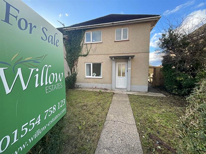 3 Bedroom End Of Terrace House For Sale In Dwyfor, Llanelli, SA15