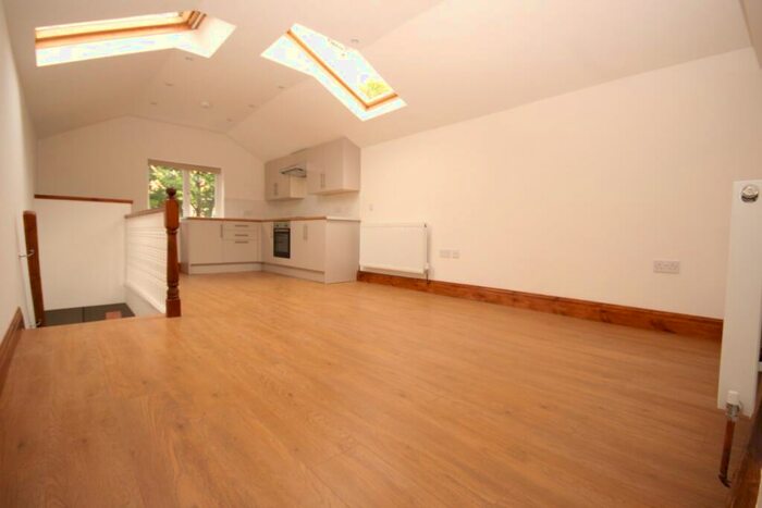 1 Bedroom Flat To Rent In Hoole Way, Chester, CH1