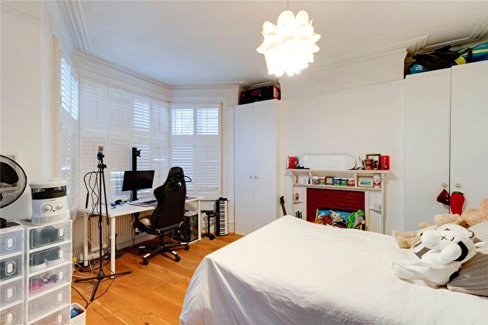 4 Bedroom Terraced House To Rent In Strathearn Road, Wimbledon Park, London, SW19