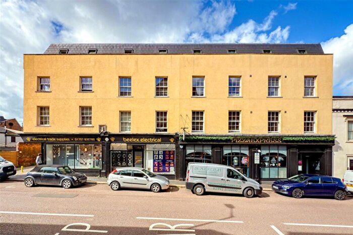 1 Bedroom Penthouse For Sale In Verulam Road, St. Albans, Hertfordshire, AL3