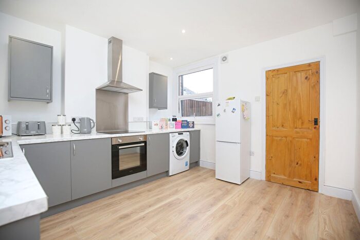 3 Bedroom Terraced House For Sale In Station Street, Atherstone, CV9