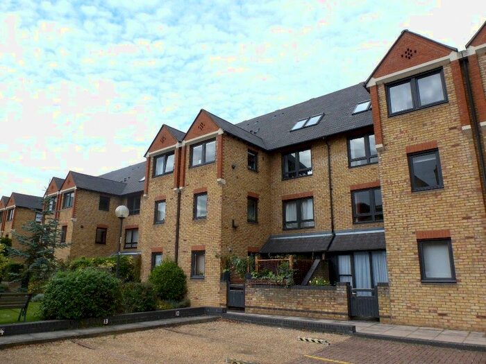2 Bedroom Flat To Rent In Bailey Mews, Auckland Road, Cambridge, CB5