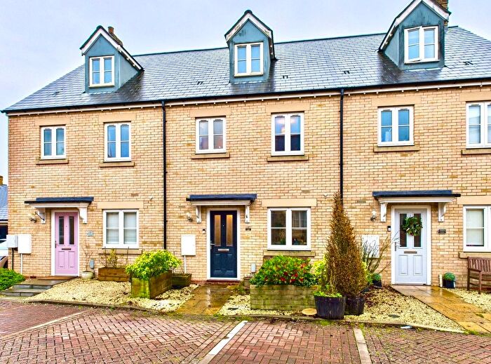 4 Bedroom Terraced House For Sale In Howes Lane, Chipping Norton, OX7