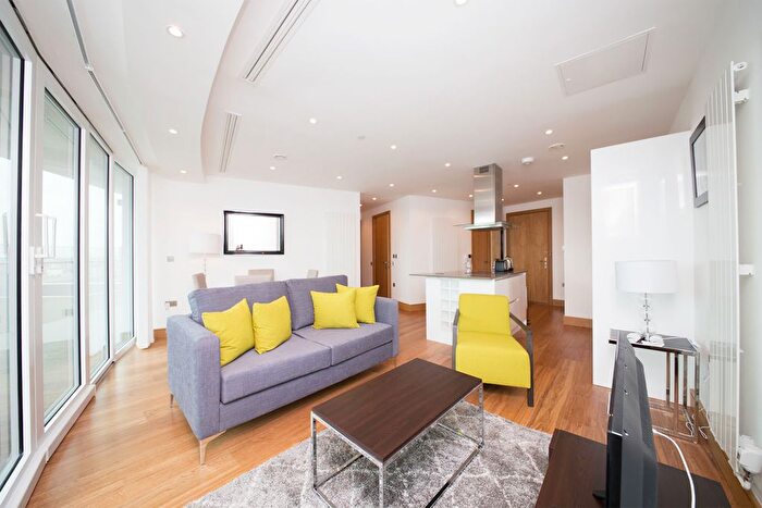 2 Bedroom Flat To Rent In Crossharbour Plaza, Canary Wharf, E14