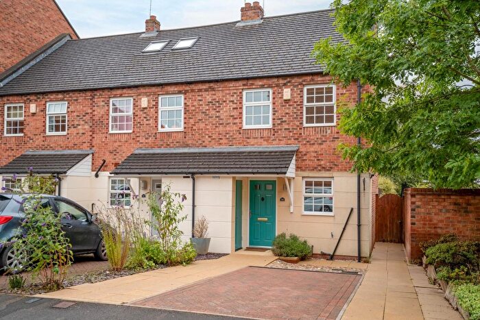 2 Bedroom End Of Terrace House For Sale In Monarch Way, York, YO26