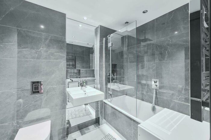 1 Bedroom Flat To Rent In Queenstown Road, Battersea Power Station, London, SW11