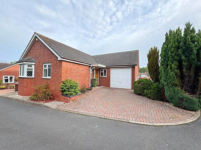 2 Bedroom Detached Bungalow For Sale In Kingsmead, Ledbury, HR8