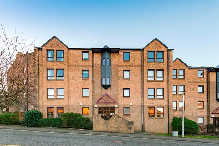 2 Bedroom Flat For Sale In Parkside Terrace, Newington, Edinburgh, EH16