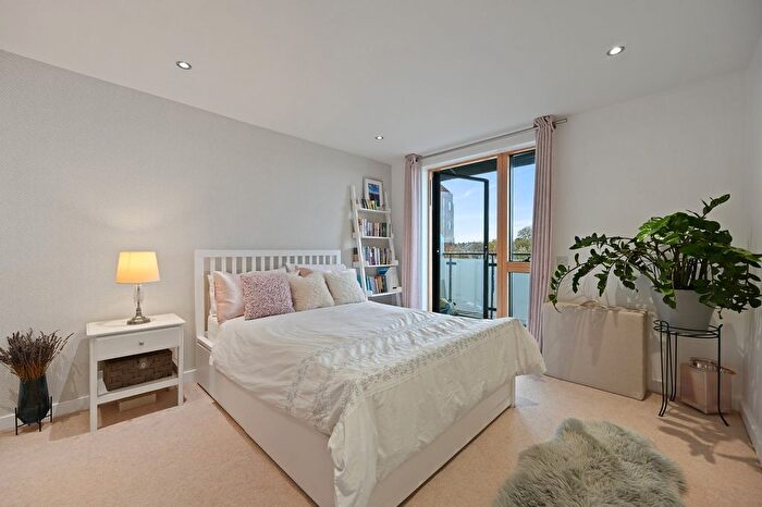 1 Bedroom Flat For Sale In Armstrong Road, London, NW10