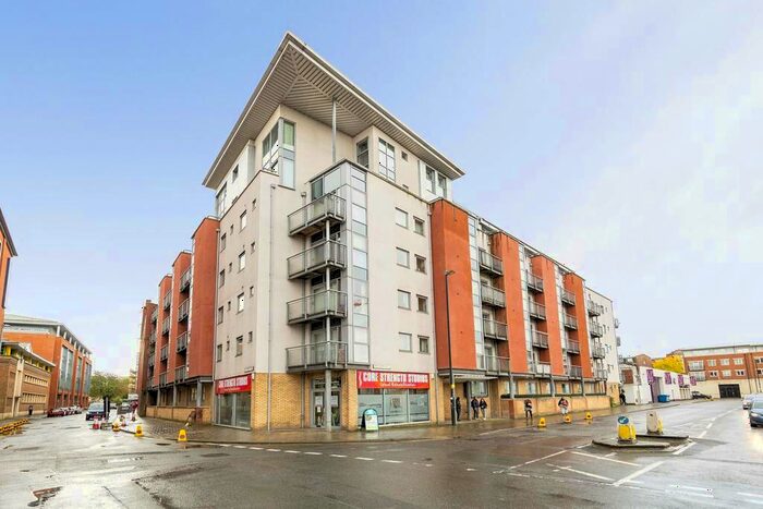 2 Bedroom Maisonette To Rent In Thomas Court, Three Queens Lane, Redcliffe, Bristol, BS1