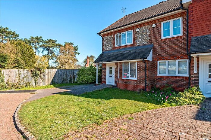 2 Bedroom Semi-Detached House For Sale In Greenfinch Drive, Twyford, Reading, RG10