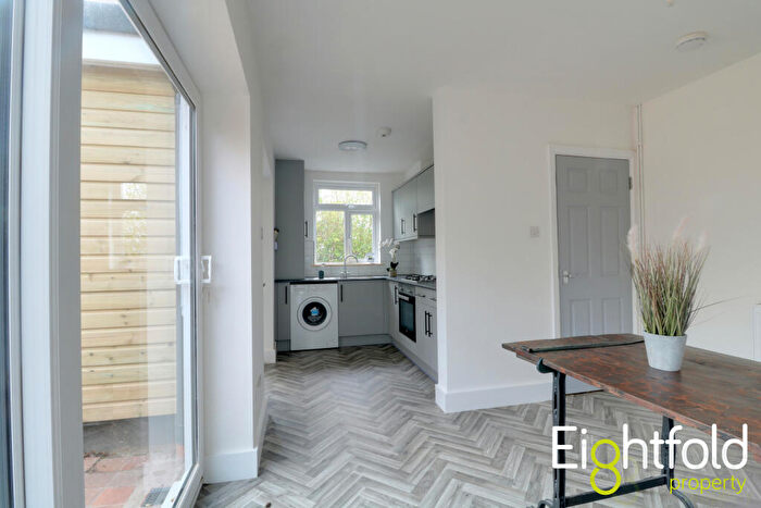5 Bedroom End Of Terrace House To Rent In Canfield Road, Brighton, BN2