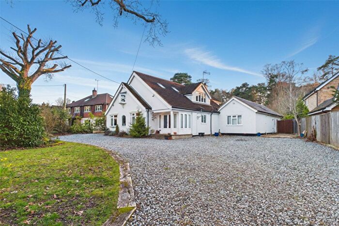 5 Bedroom Detached House For Sale In Heath Ride, Finchampstead, Wokingham, Berkshire, RG40