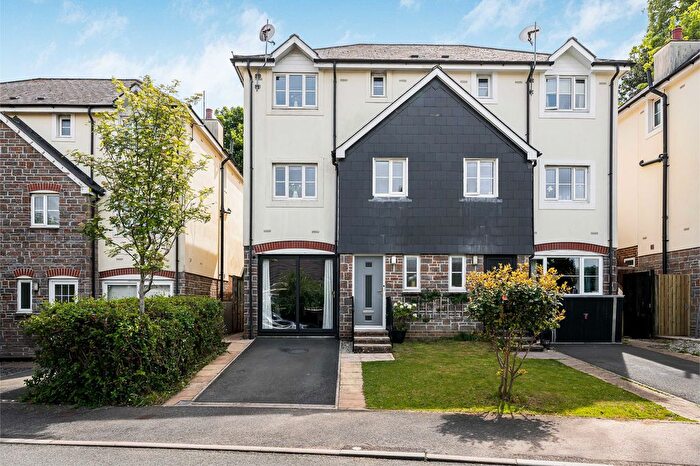 3 Bedroom Semi-Detached House For Sale In Kel Avon Close, Truro, TR1