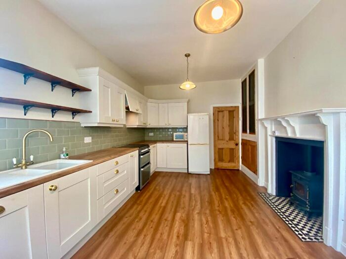 4 Bedroom Semi-Detached House For Sale In Oxford Road, Waterloo, Liverpool, L22