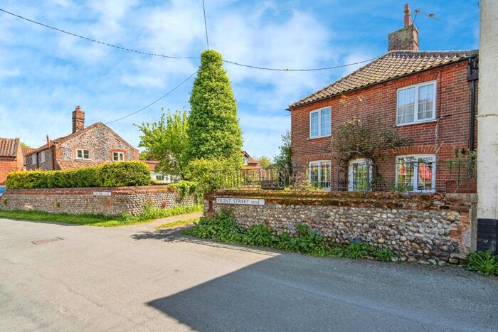 2 Bedroom Semi-Detached House For Sale In Front Street, Trunch, Norfolk, NR28