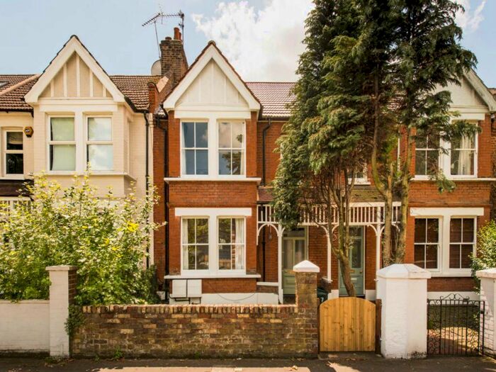 1 Bedroom Flat To Rent In Grantham Road, London, W4