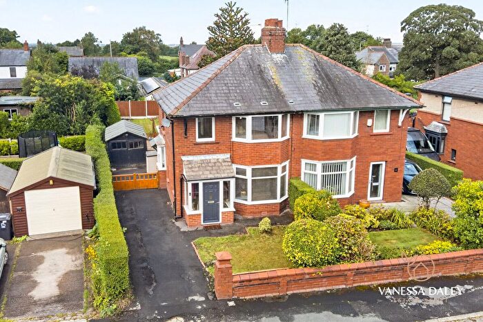 3 Bedroom Semi-Detached House For Sale In Green Drive, Preston, PR3