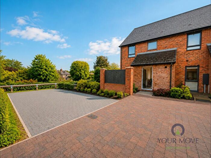 3 Bedroom Semi-Detached House For Sale In The Grove, Feniscowles, Blackburn, Lancashire, BB2