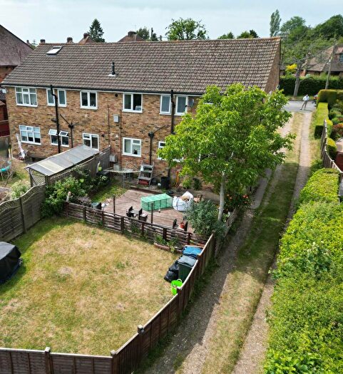 2 Bedroom Flat For Sale In Berkeley Avenue, Chesham, HP5