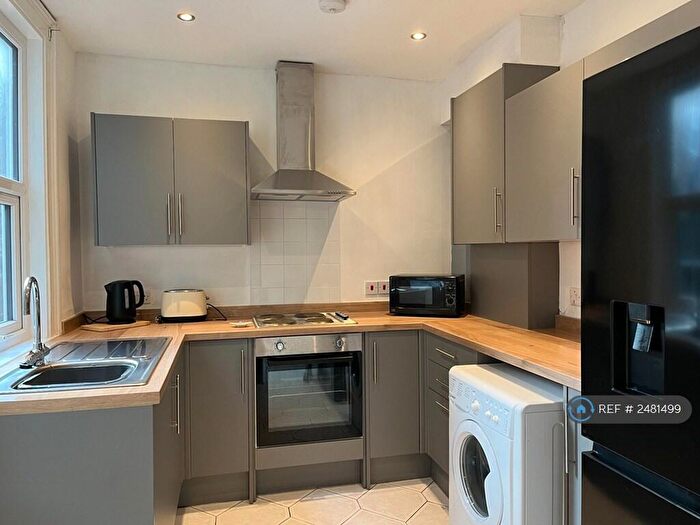 4 Bedroom Terraced House To Rent In Halsbury Road, Liverpool, L6