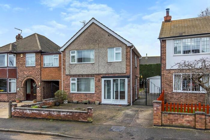 3 Bedroom Property To Rent In Westland Avenue, Hucknall, Nottingham, NG15