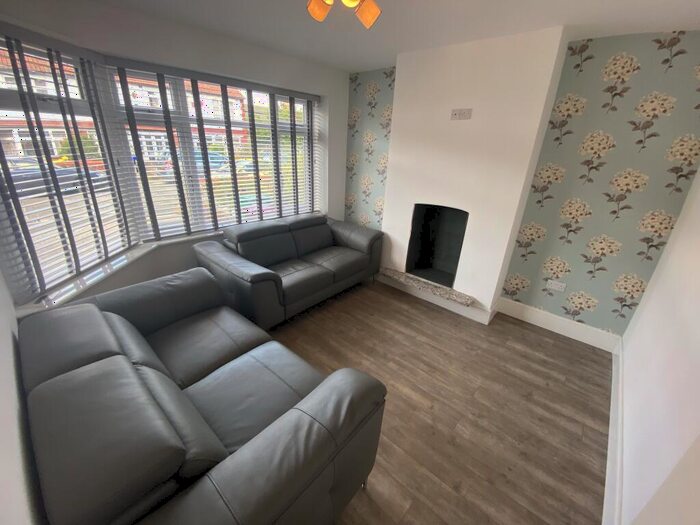 4 Bedroom Terraced House To Rent In Tunstead Avenue, West Didsbury, Manchester, M20