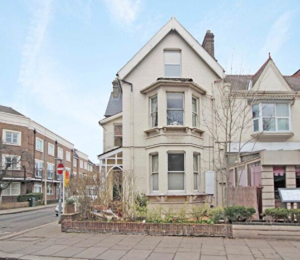1 Bedroom Flat To Rent In Kew Road, Kew, Richmond, TW9