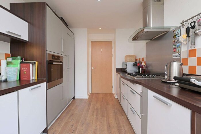 2 Bedroom Flat For Sale In East Pilton Farm Wynd, Edinburgh, EH5