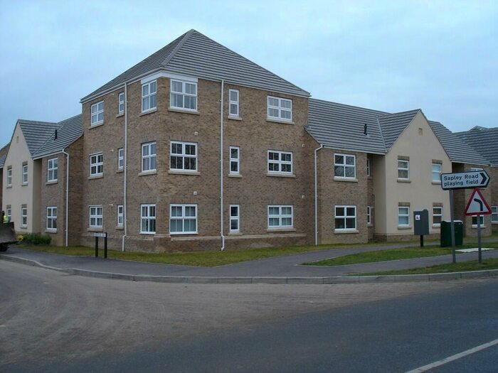 2 Bedroom Flat To Rent In Beevor Court, Sapley, PE28