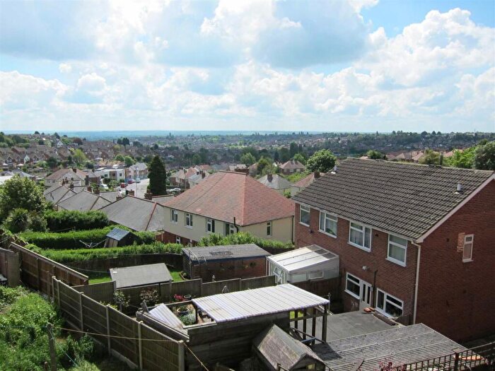 2 Bedroom Flat To Rent In Westdale Lane, Carlton, Nottingham, NG4