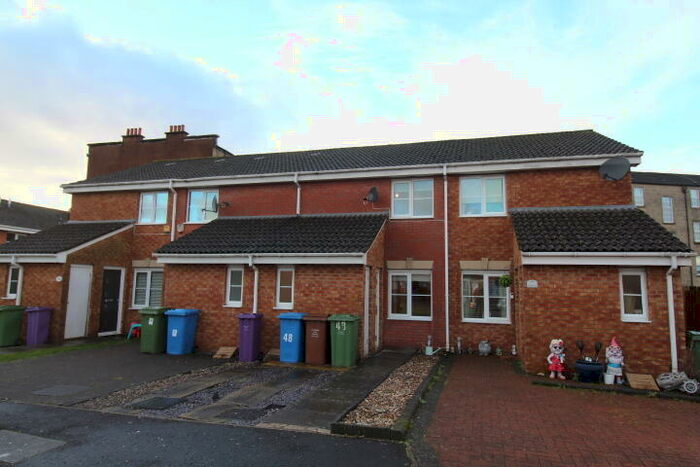 2 Bedroom Terraced House To Rent In Tullis Gardens, Bridgton, G40