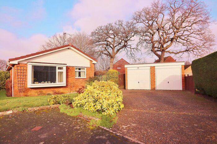 3 Bedroom Detached Bungalow To Rent In Fairbourne Close, Woking GU21