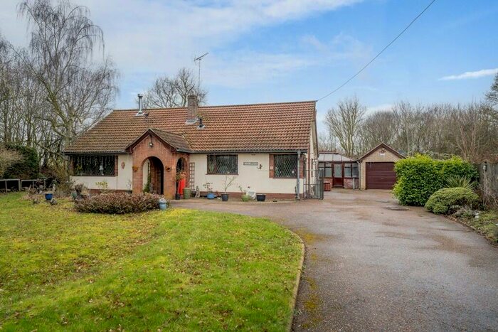 4 Bedroom Detached Bungalow For Sale In Gooderstone, PE33