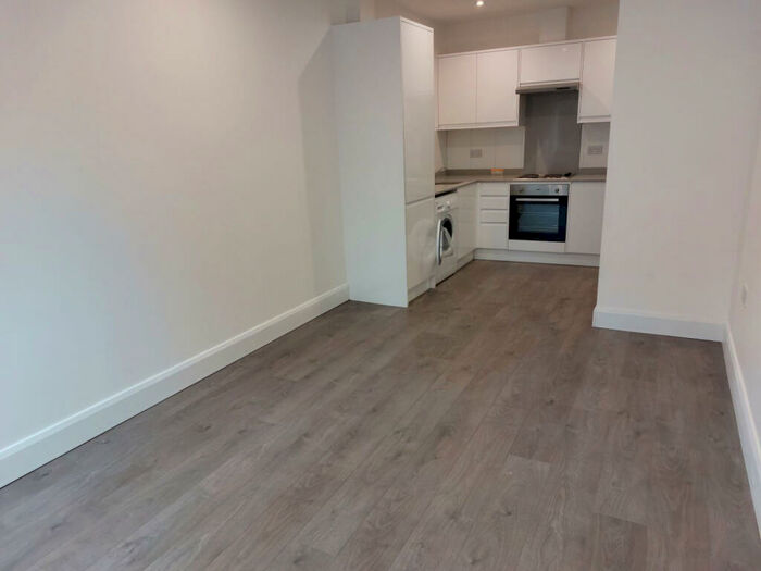 2 Bedroom Flat To Rent In Key Point, High Street, EN6