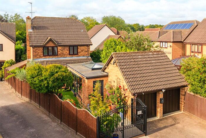 4 Bedroom Detached House For Sale In Tabard Gardens, Newport Pagnell, Buckinghamshire, MK16
