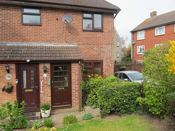 2 Bedroom Flat To Rent In Mill Road, Burgess Hill, RH15