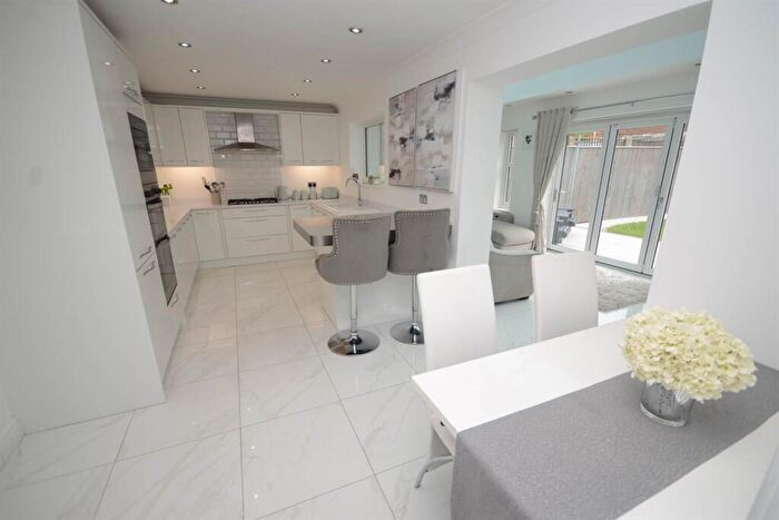 3 Bedroom Semi Detached House For Sale In Auckland Avenue, South Shields, NE34