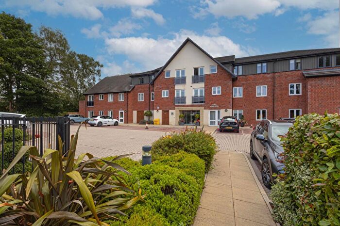 2 Bedroom Apartment For Sale In Bradburns Lane, Hartford, CW8