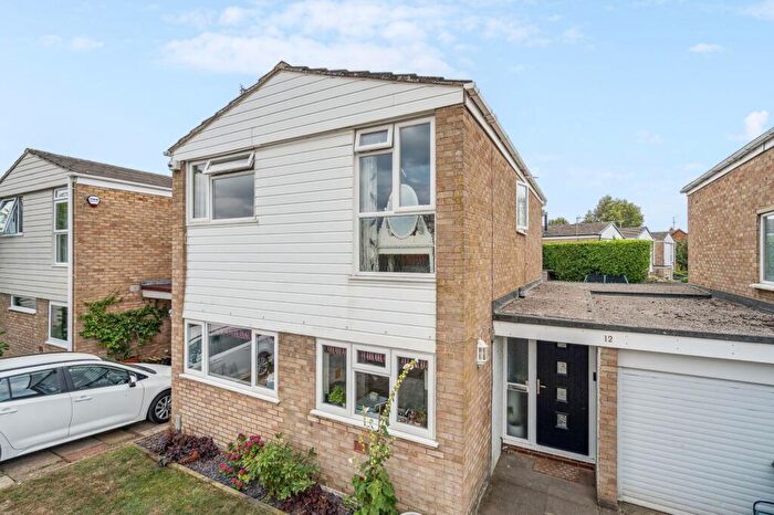 3 Bedroom Detached House For Sale In The Gables, Haddenham, HP17