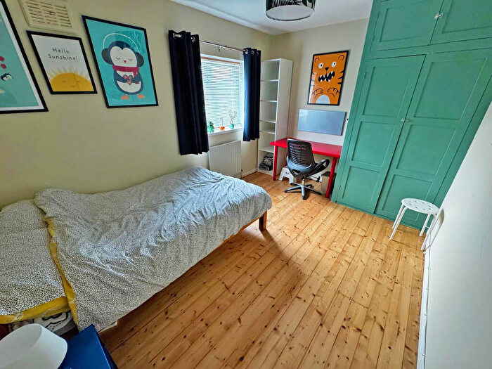 2 Bedroom End Of Terrace House For Sale In Williams Road, Shoreham-by-Sea, BN43
