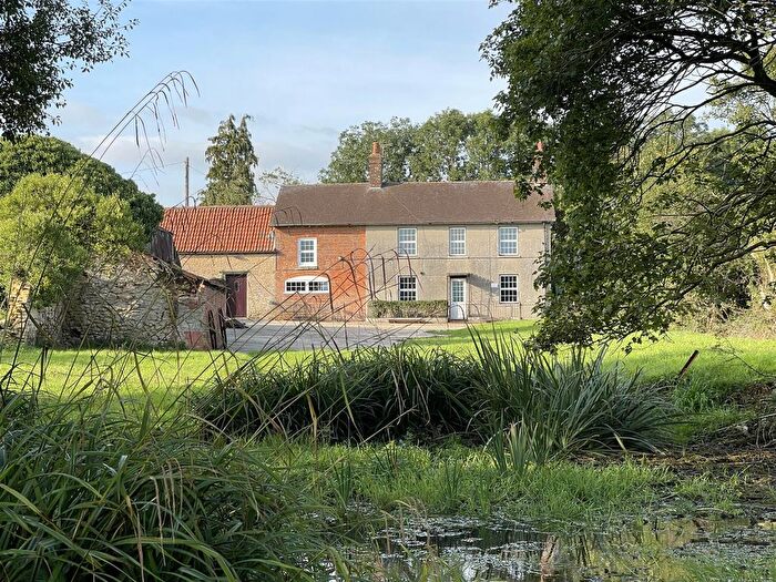 3 Bedroom Farmhouse For Sale In Bleet Lane, Madjeston, Gillingham, SP8